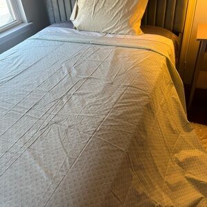 Laura Ashley Burlington King size Flat sheet